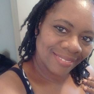 Meet your Posher, Loraine